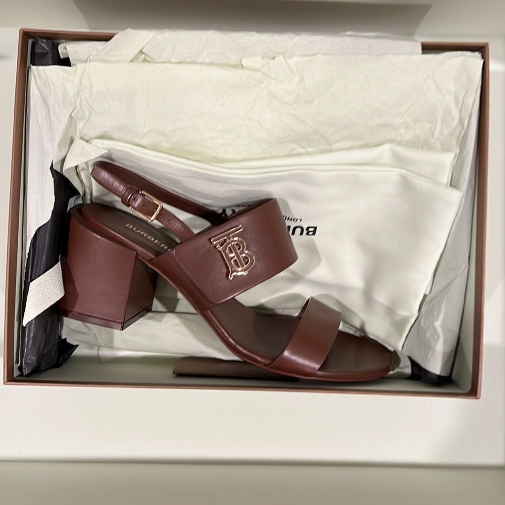 Burberry Virginia 65MM Logo Leather Sandals - Picture 2 of 6